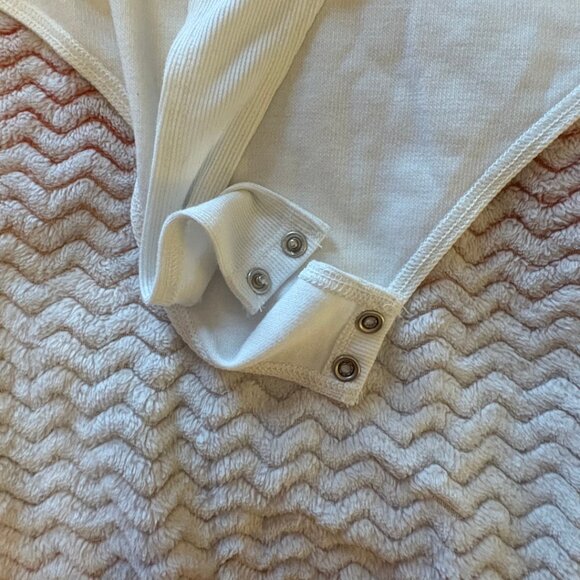 American Eagle White Long Sleeve Bodysuit - Size Large - Picture 7 of 8